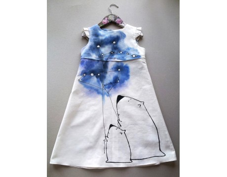 Lininė suknelė "Žvaigždynai"  dekoruota vienetiniu piešiniu